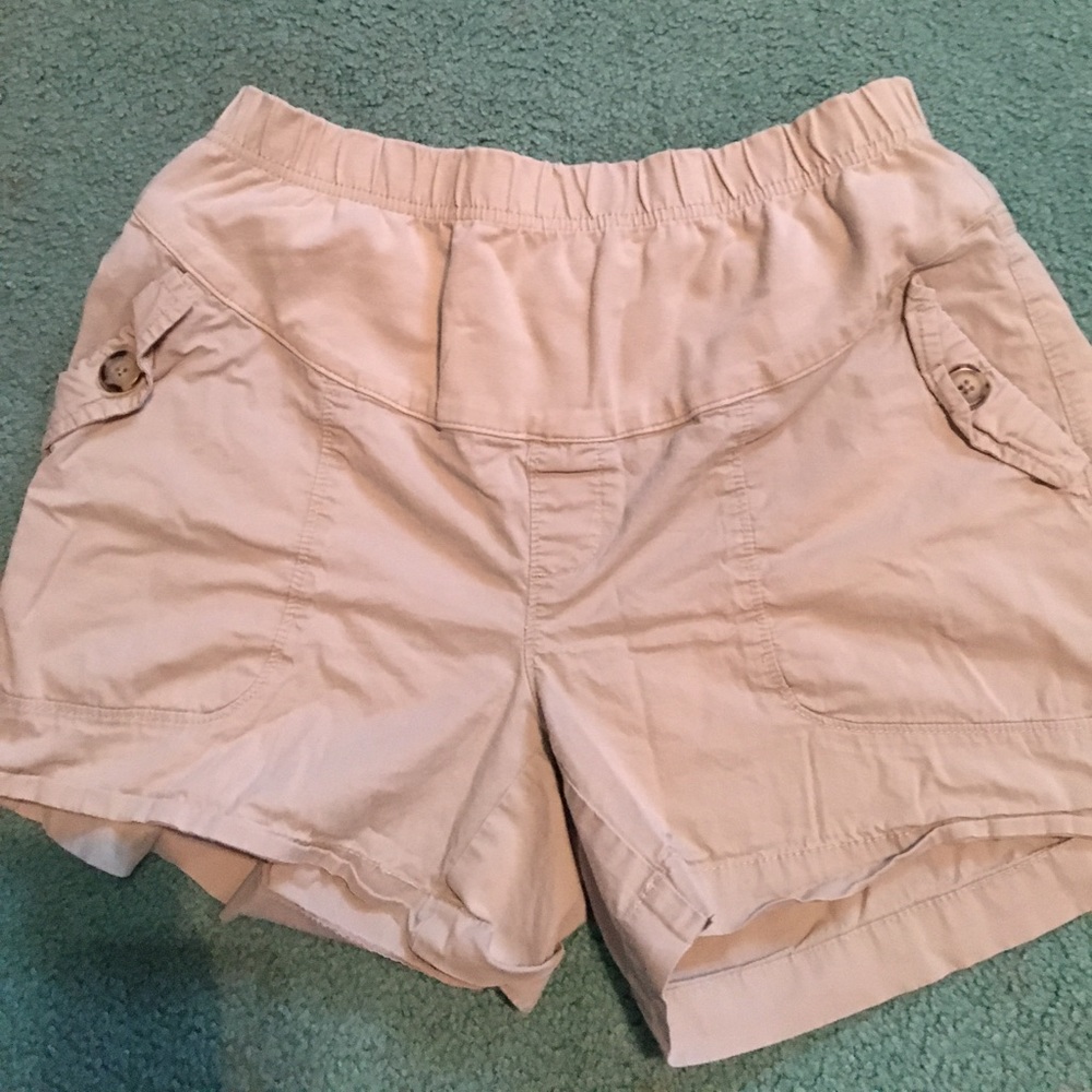 Maternity shorts